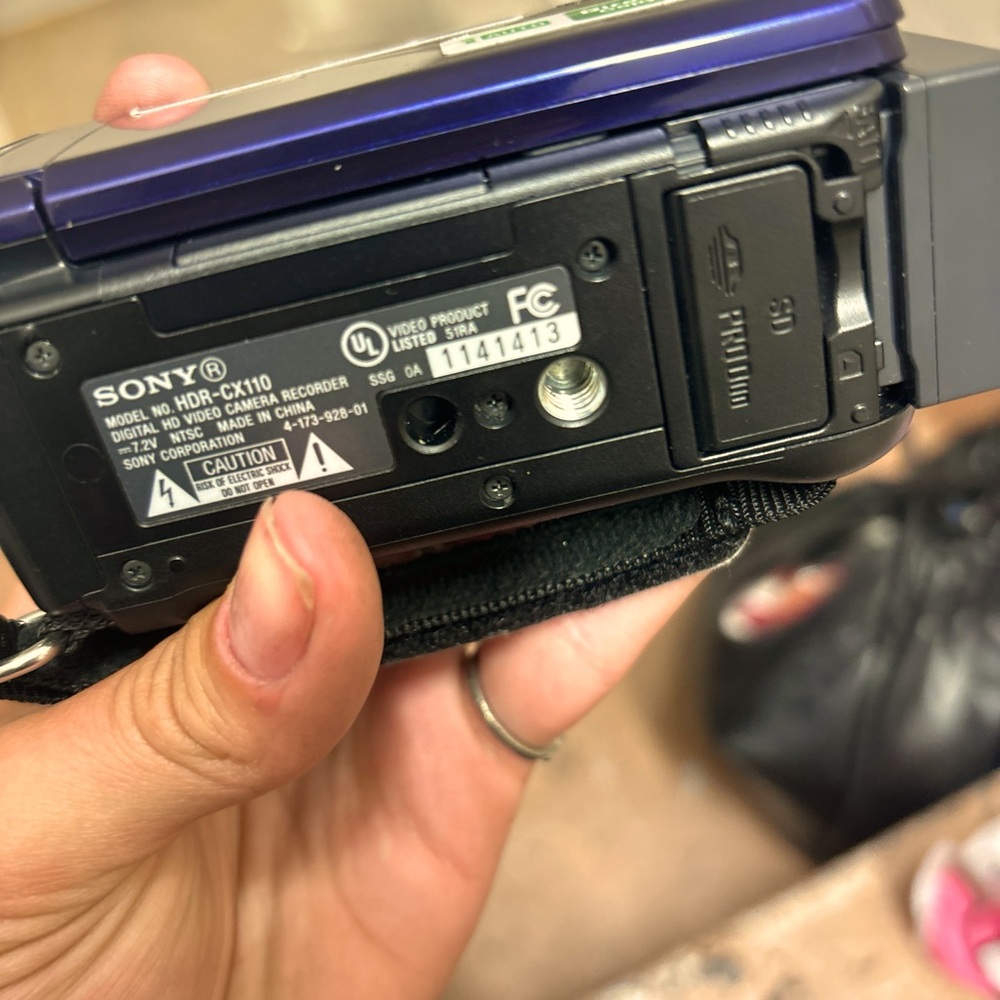 **SONY HANDYCAM**